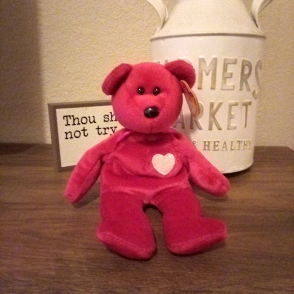ULTRA RARE TY BEANIE BABY "VALENTINA" BEAR